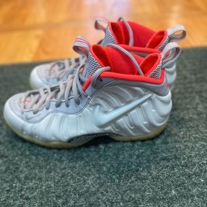Men’s Nike Air Foamposites Size 11